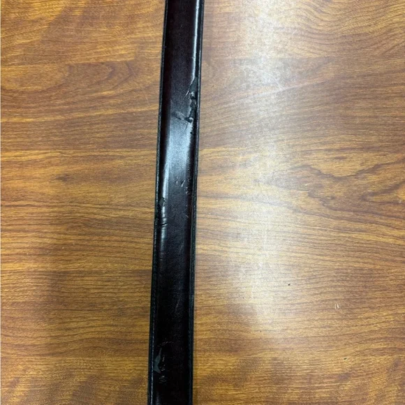 Black and Brown Reversible Leather Belt with Gold Buckle - Picture 7 of 8